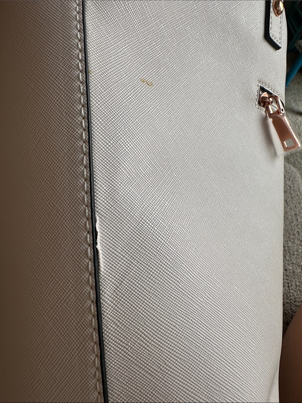Sun Valley Textured Faux Leather Tote Bag - Ivory/Blush with Rose Gold Hardware - Picture 5 of 8